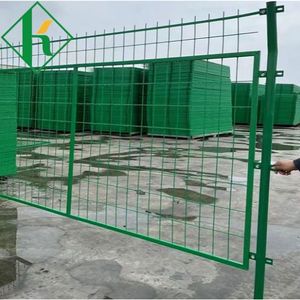 حصار فولادی با روکش پودری لوله مربعی حصار مشکی مسطح نرده آهنی فرفورژه حصار فلزی گالوانیزه حصار تزئینی